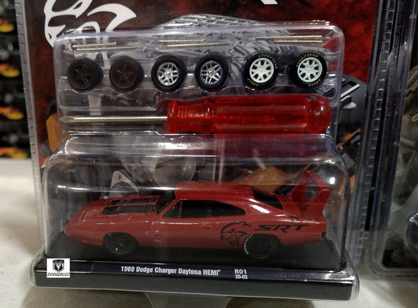 M2 Machines Auto Wheels O’Reillys Exclusive 1969 DODGE CHARGER DAYTONA HEMI SRT 01