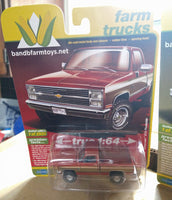 Auto World 1/64 1983 Chevy K10 4x4 Red square Exclusive Limited Edition CP7805