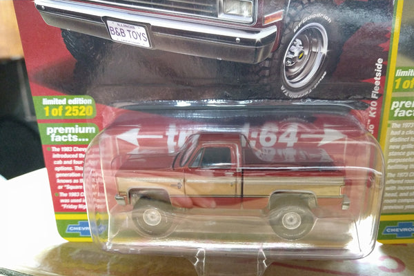 Auto World 1/64 1983 Chevy K10 4x4 Red square Exclusive Limited Edition CP7805