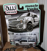 AUTO WORLD 1:64 2019 silver FORD F-150 XLT SPORT PICKUP DIECAST MODEL AWSP055A